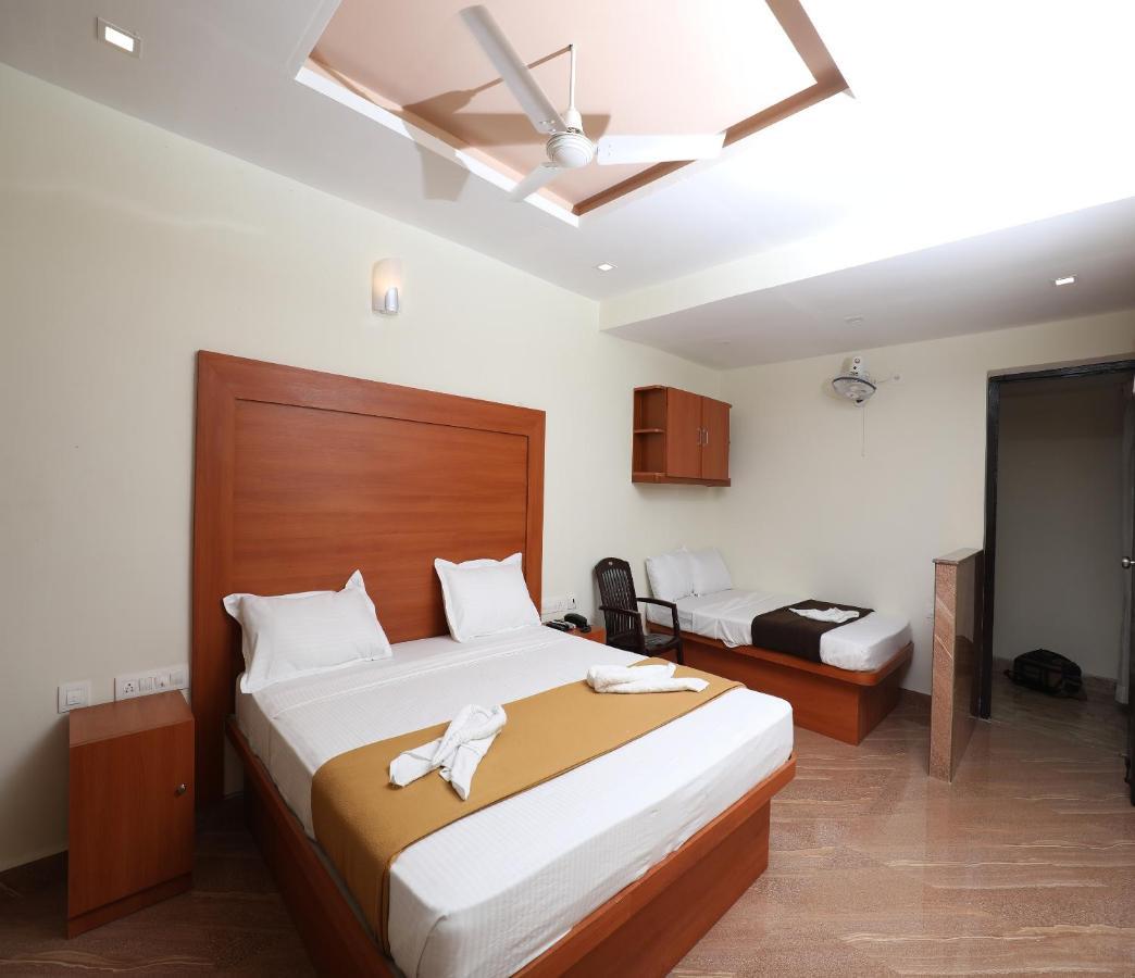 Hotel Rydham Madurai Exteriör bild