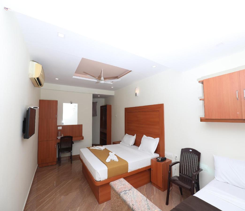 Hotel Rydham Madurai Exteriör bild